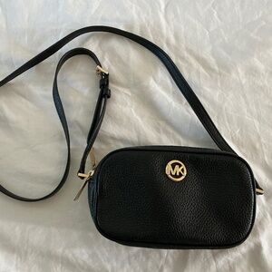 Michael Michael Kors Fulton Double Zip Pebble Leather Small Crossbody Bag